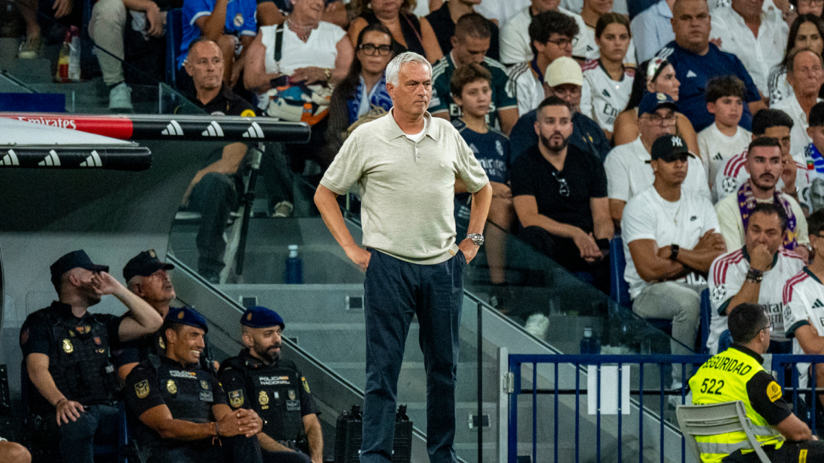 Mourinho: "Mbappé ha hecho un partido increíble pero el equipo siempre ha sido equipo"