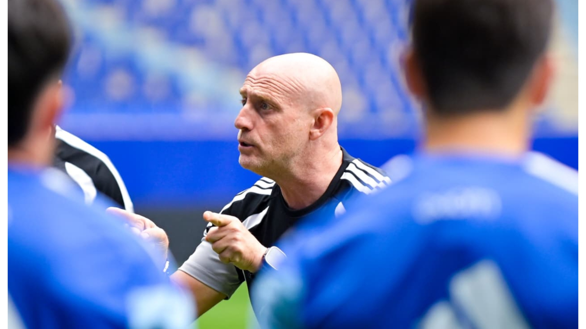  Julián Calero pone de ejemplo al Aston Villa para motivar a su Oviedo 