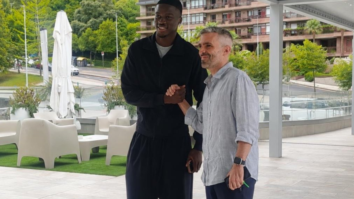 Esperando los anuncios de Sarr y Fort
