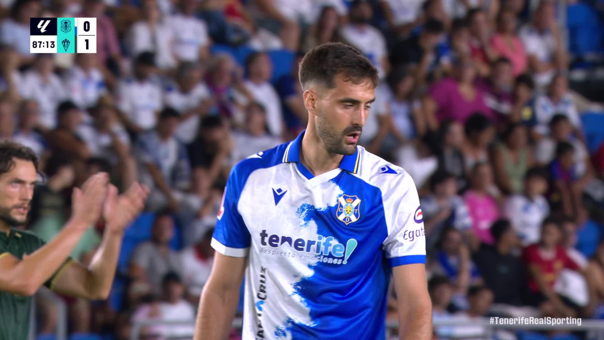 El Sporting dinamita el pleno del Tenerife y se pone líder