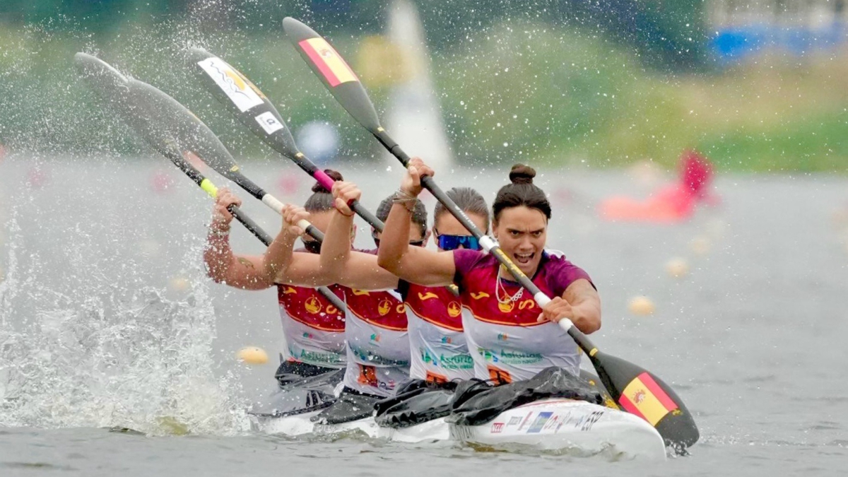 El K4 500 y Laia Pelachs inauguran el medallero español en el Mundial con dos platas