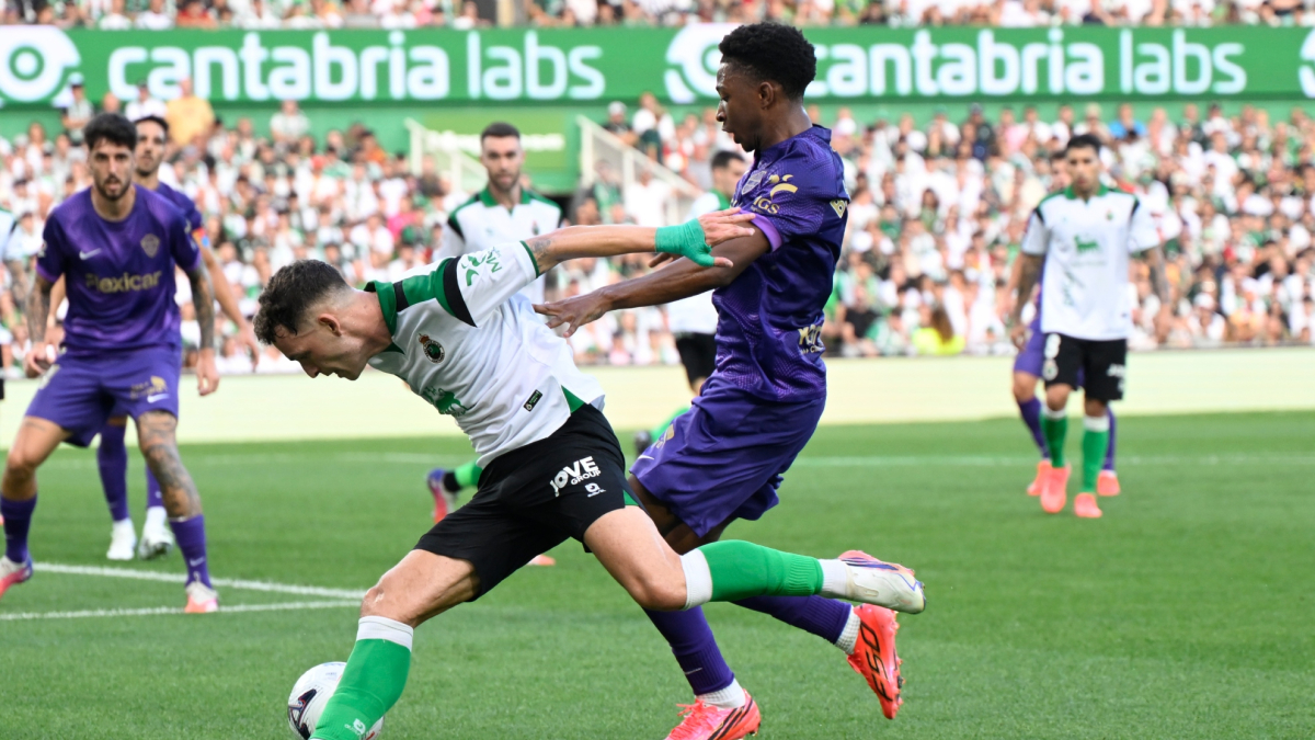 Gol de Buba Sangaré (3-1) en el Racing de Santander 3-2 Elche CF