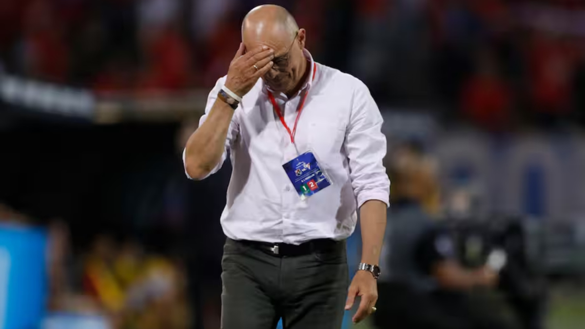 Squadra di calcio colombiana in difficoltà, allenatore uruguayo lascia, possibili sostituti in discussione