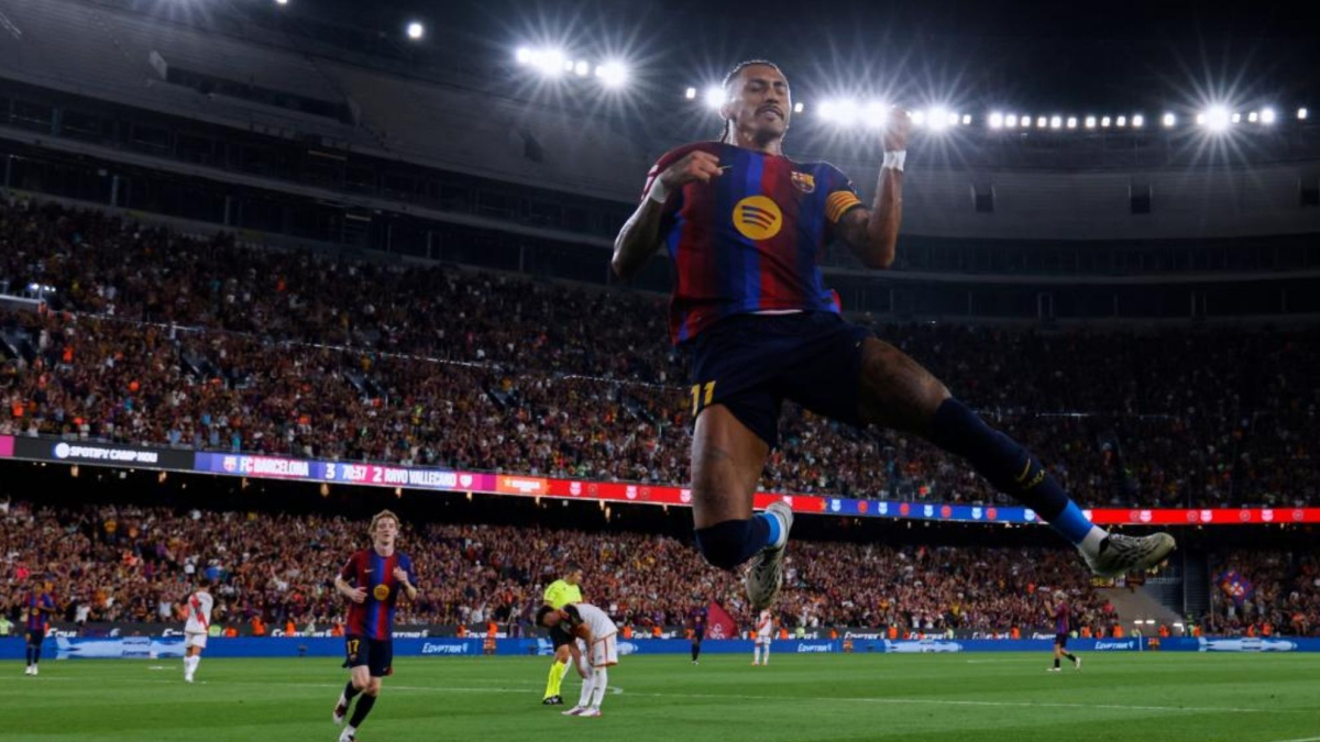 Gol de Raphinha (4-2) en el FC Barcelona 5-2 Rayo Vallecano