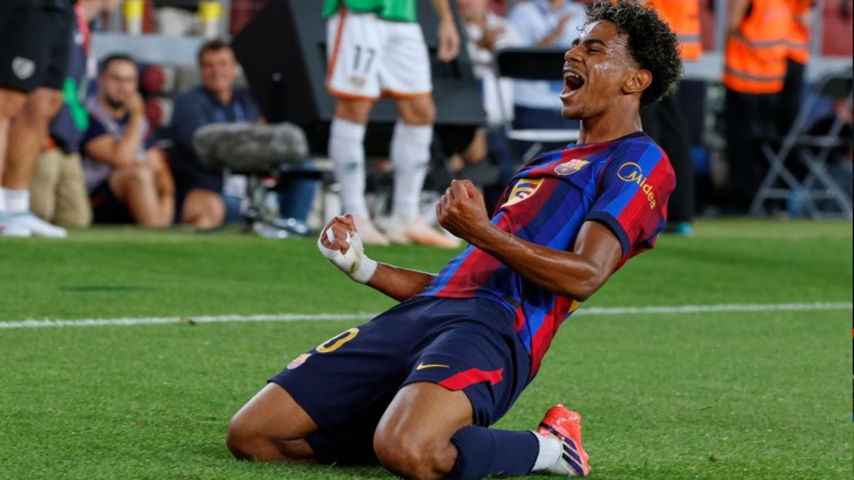 Gol de Lamine Yamal (5-2) en el FC Barcelona 5-2 Rayo Vallecano
