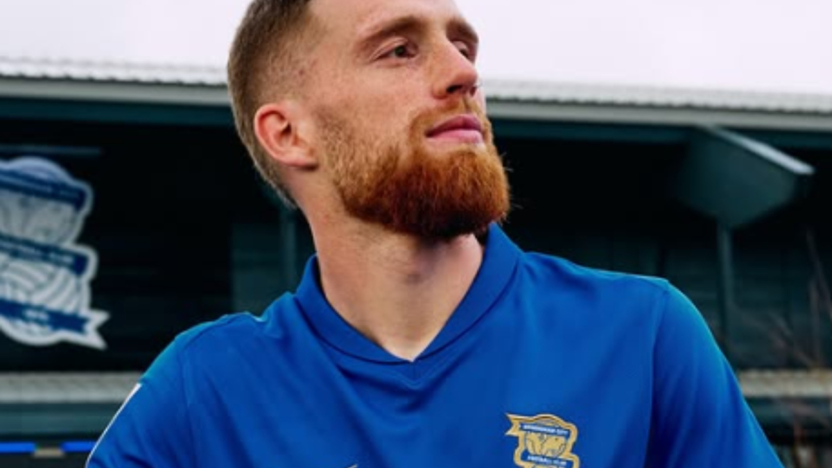 El futbolista pelirrojo, gemelo y que comparte nombre con el presentador