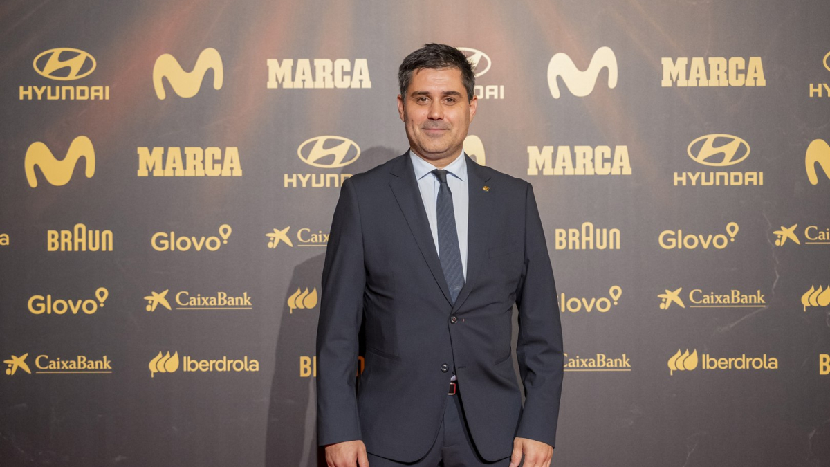Futbolista e sindacalista critica la gestione della competizione e la priorità economica
