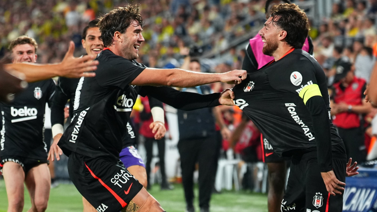 Vlahovic confirma la remontada del Besiktas sobre Fenerbahçe