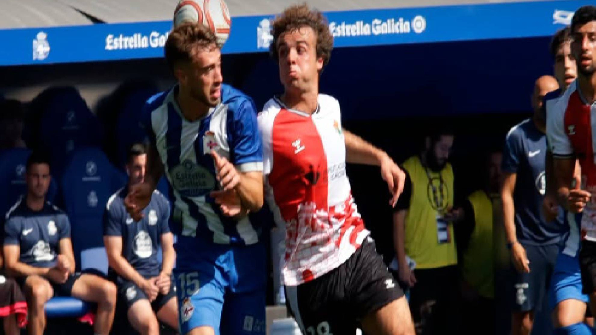 El Cacereño resistió el empuje del filial y se llevó un punto de Riazor
