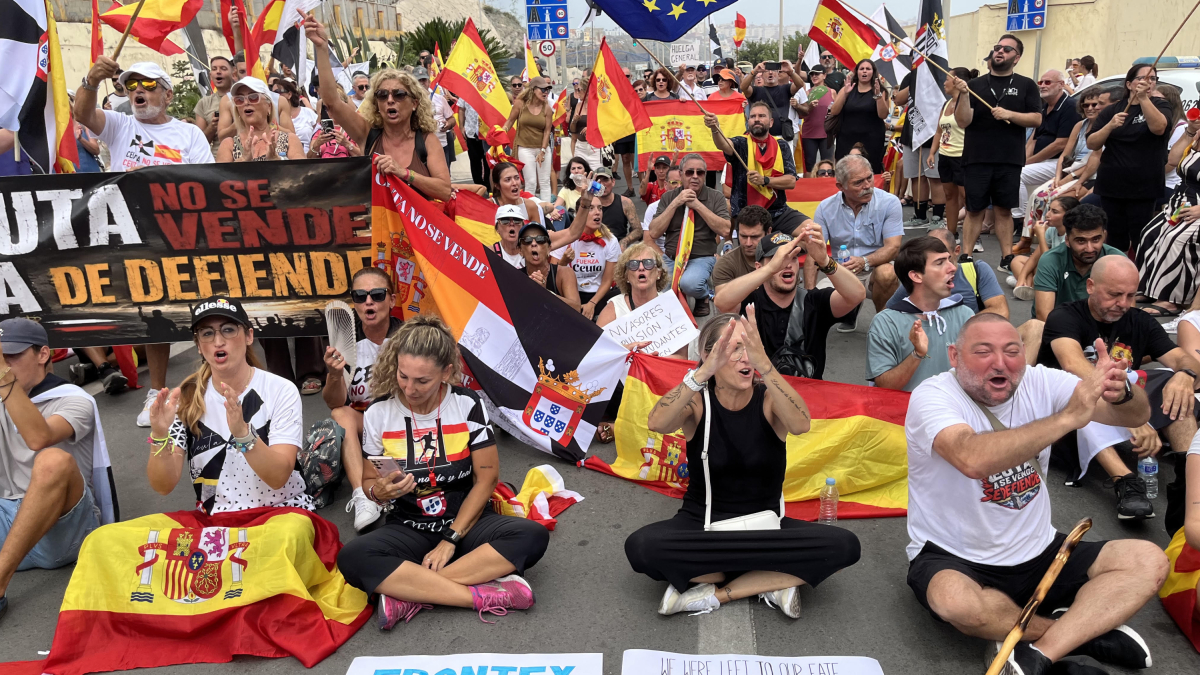 "Ni racistas, ni xenófobos: ejemplares"