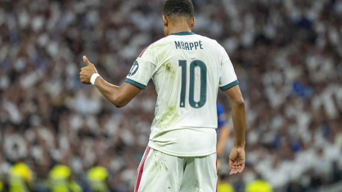 Tifosi del Real Madrid impazienti per la mancanza di gol, mentre il vestuario non ha dubbi sulle prestazioni