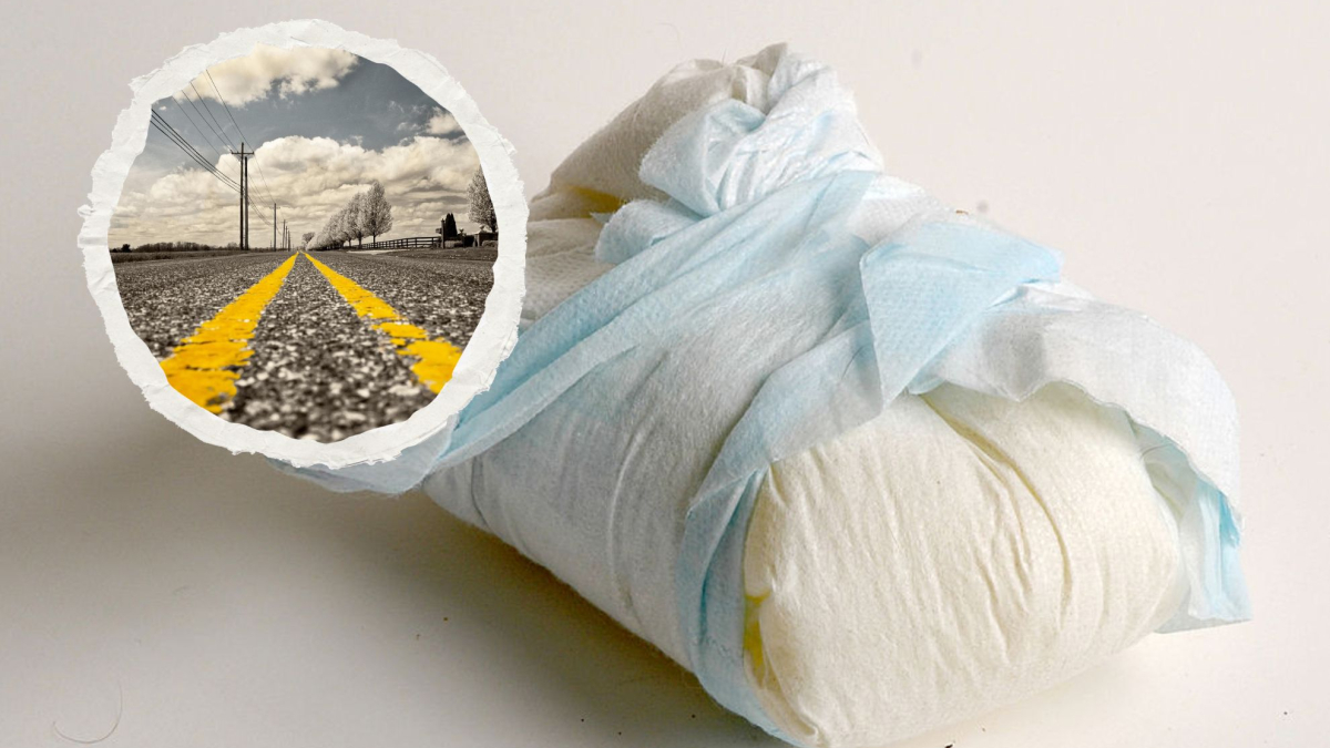 Strada in Gales pavimentata con fibra riciclata da 80.000 pañales usati, riducendo rifiuti e impatto ambientale
