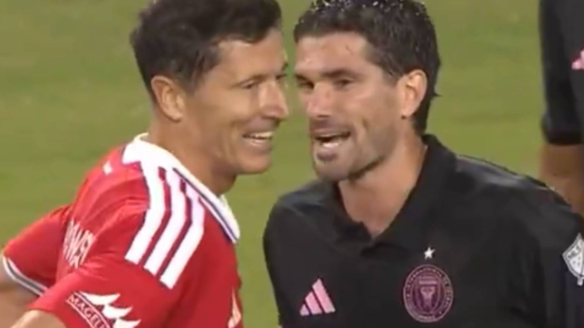 Due giocatori si scambiano accuse durante una partita di MLS a Chicago