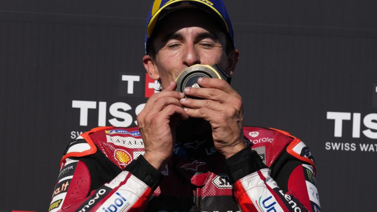 Marc Márquez vince a Misano, parla di strategia e motivazione dopo il successo su Bezzecchi