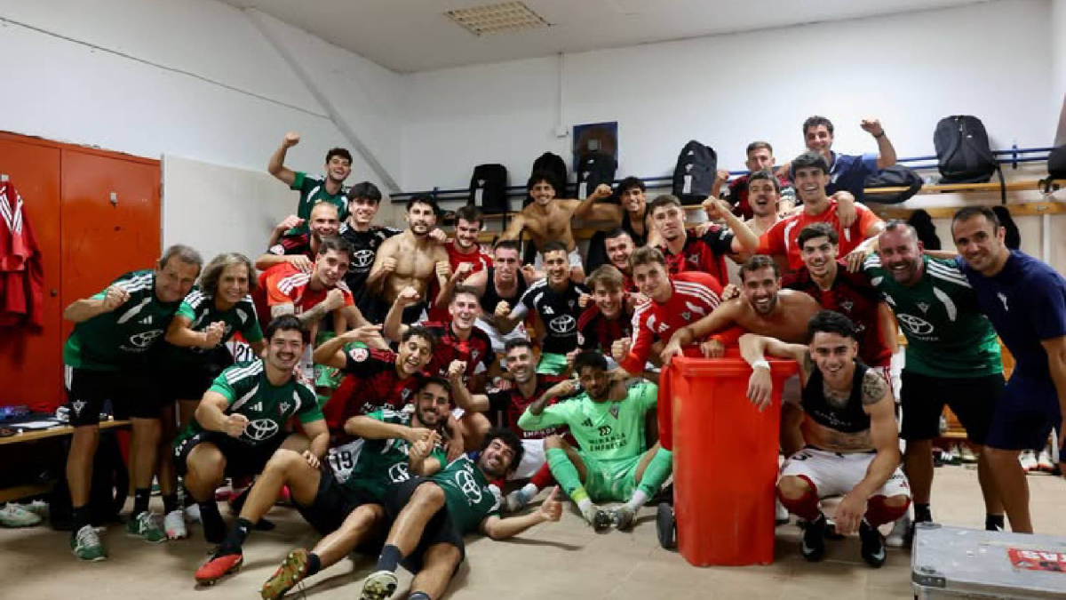 Unzueta, de penalti, dio la victoria al Mirandés en un duelo de locura