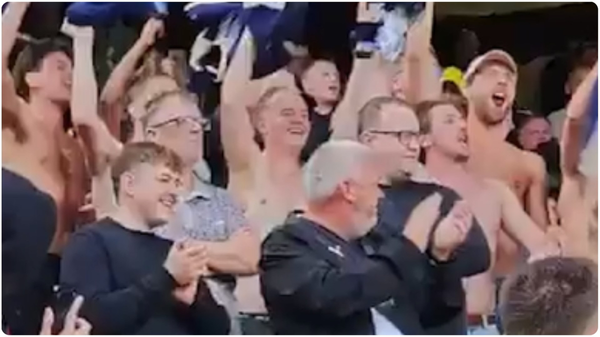 Gruppo di amici norvegesi a Stoke per una despedida di single e supportare il Port Vale in quarta divisione inglese