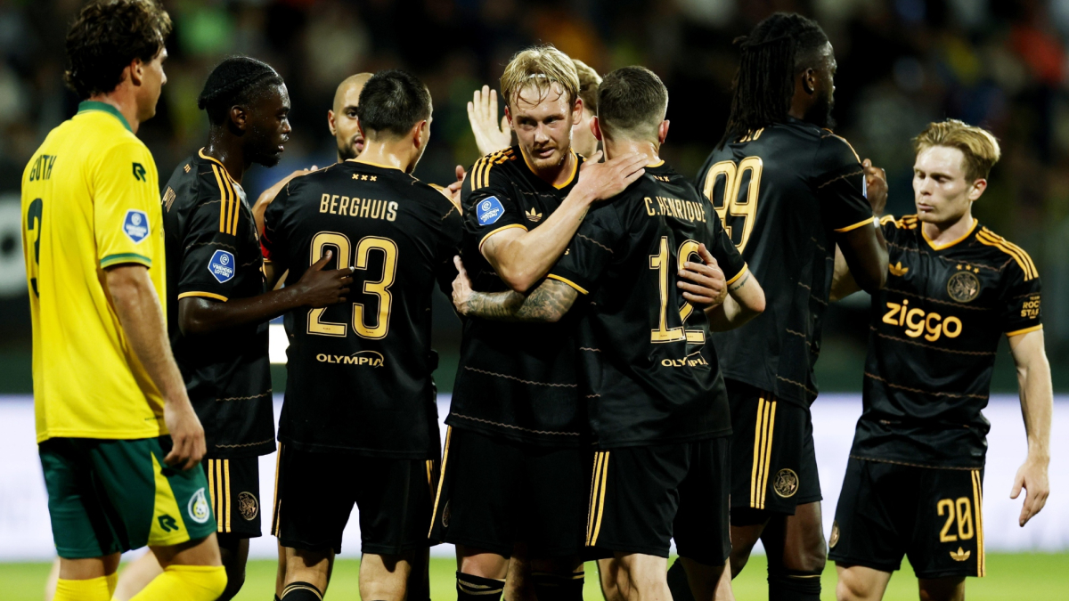 El Ajax de Míchel golea para reengancharse a la pelea por la Eredivisie