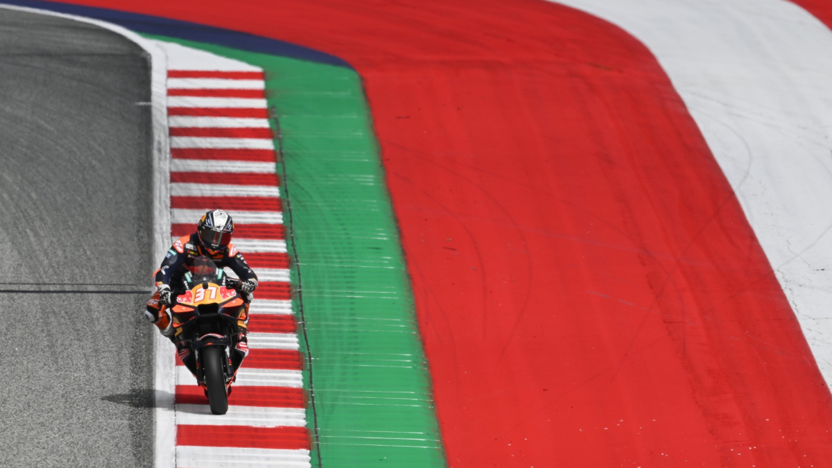 Acosta domina como nunca lo había hecho en MotoGP