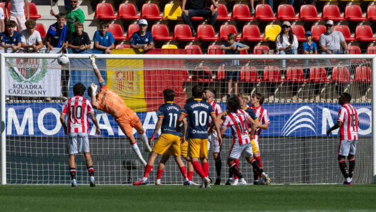 El Sporting gana por primera vez en El Principado y hace pleno fuera de El Molinón