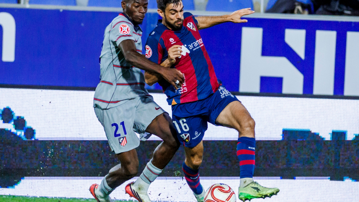El Huesca no despierta y tampoco puede con el Madrileño