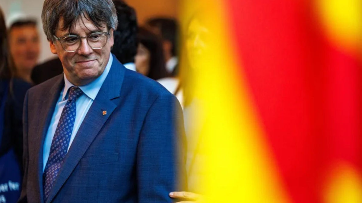  Puigdemont pide un referéndum para Ceuta y Melilla: "Dos colonias o ciudades dentro de Marruecos" 