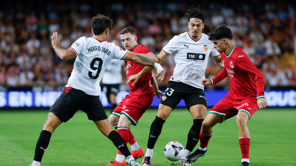 La Real reprime los ánimos del Valencia