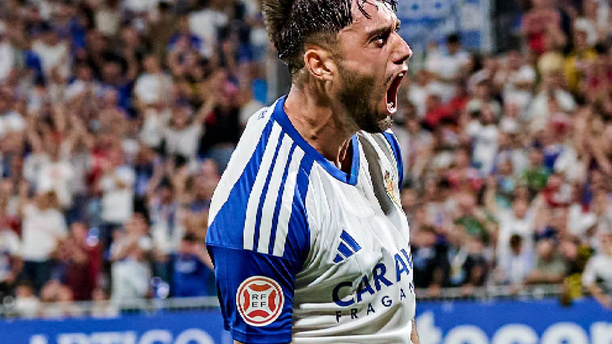  El Zaragoza se aprovecha de un Cartagena con diez para instalarse arriba 