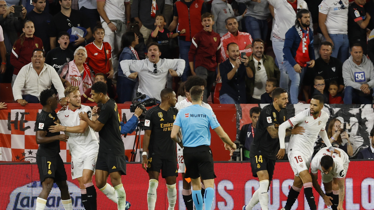  A juicio mañana el aficionado del Sevilla acusado de llamar mono a Vinicius 