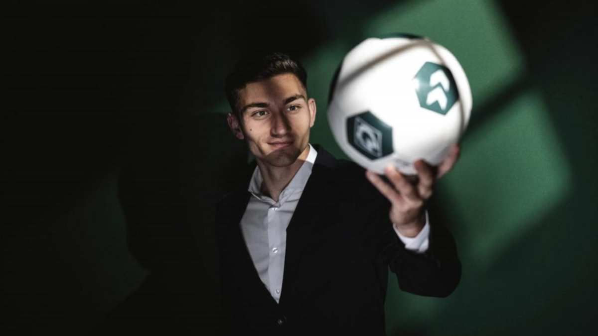 Chuki, el nuevo 'trotamúsico' de Bremen: "Özil siempre fue un referente para mí"