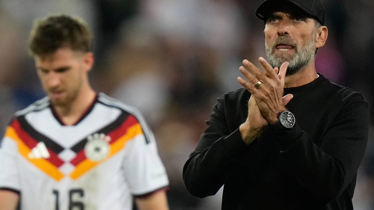 Klopp y Schweinsteiger retratan la crisis de Alemania: "mediocridad", "culpa"... y "asma"