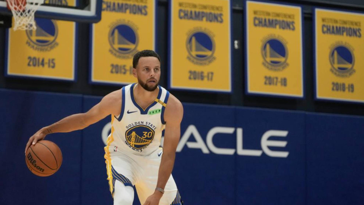 Curry renuncia a un dineral por sus Warriors