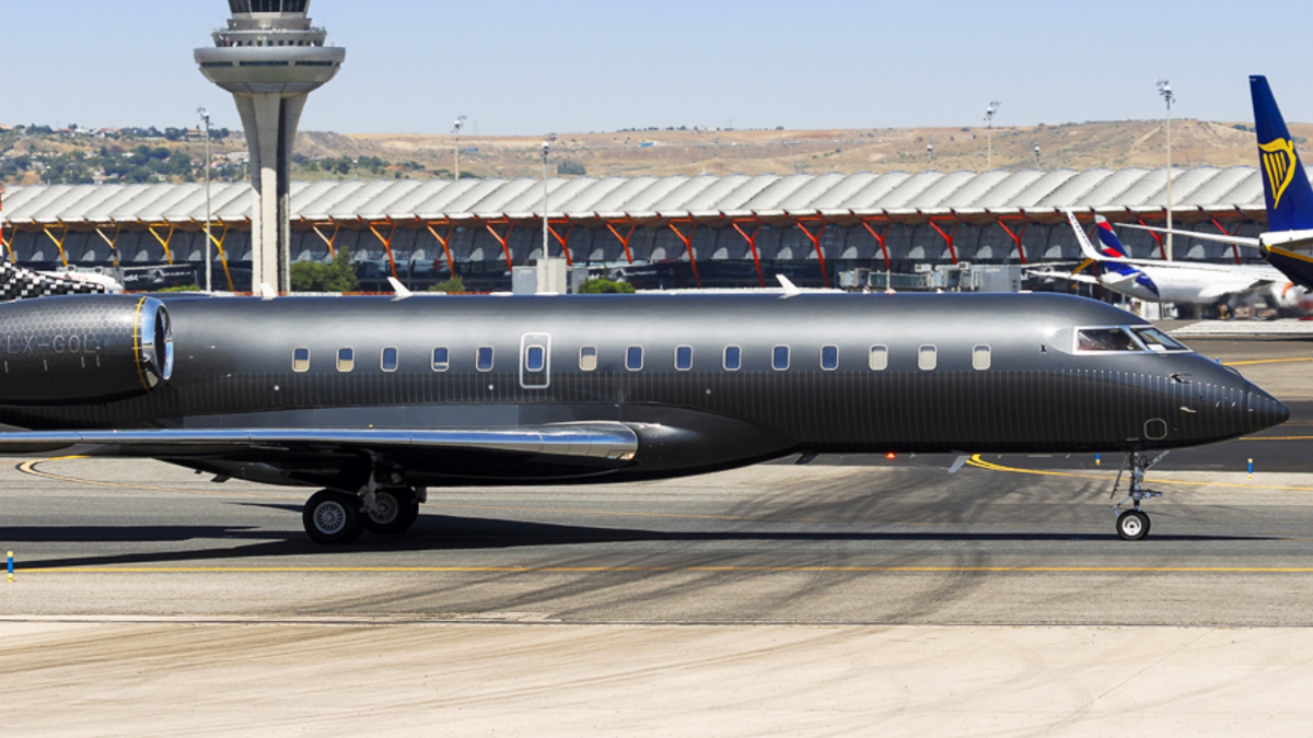 El vuelo más seguido del mundo: el jet privado de Cristiano pone rumbo a Dinamarca para recogerle y abandonar la concentración de Portugal