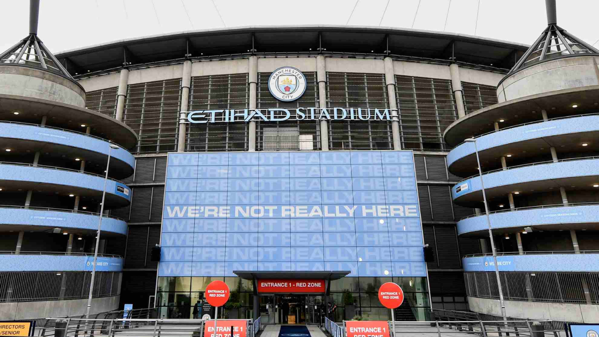 La aerolínea Etihad sopesa medidas legales contra la Premier por el caso del City
