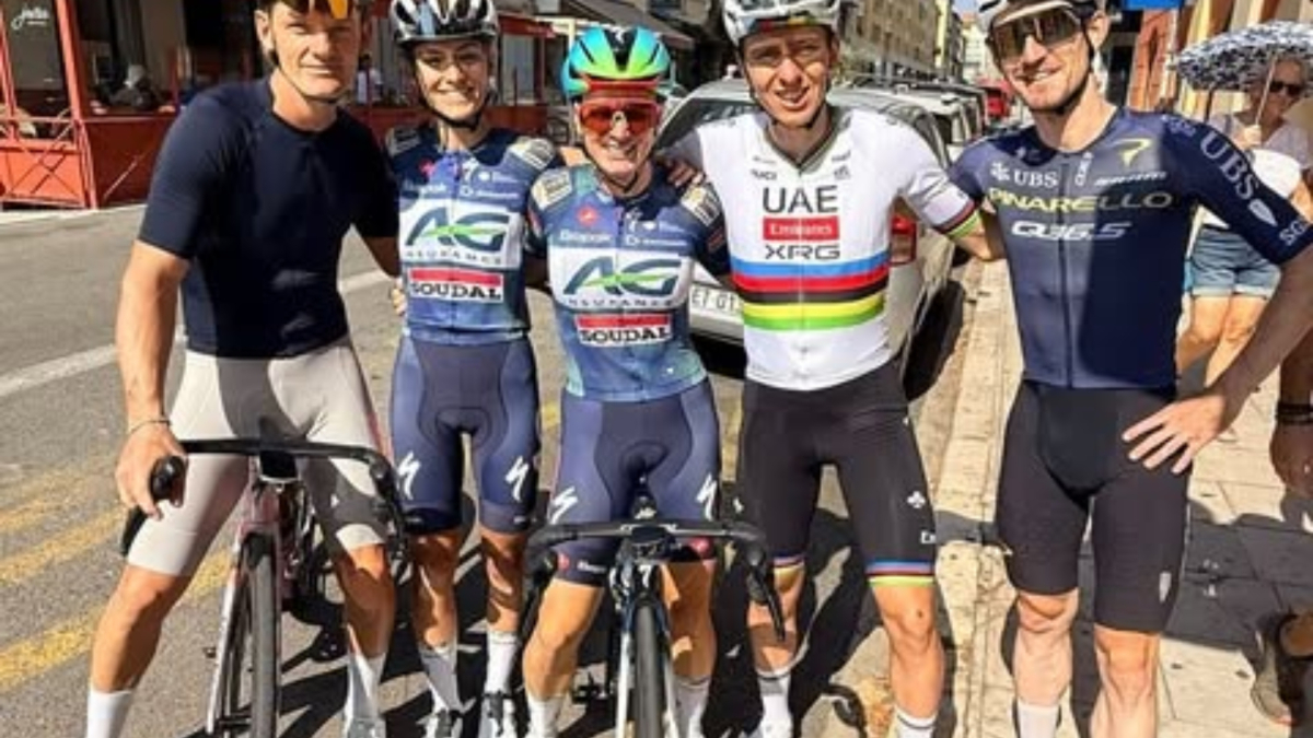 Pogacar: «Estoy mejorando cada día después de la caída y ya estoy montando en bici»