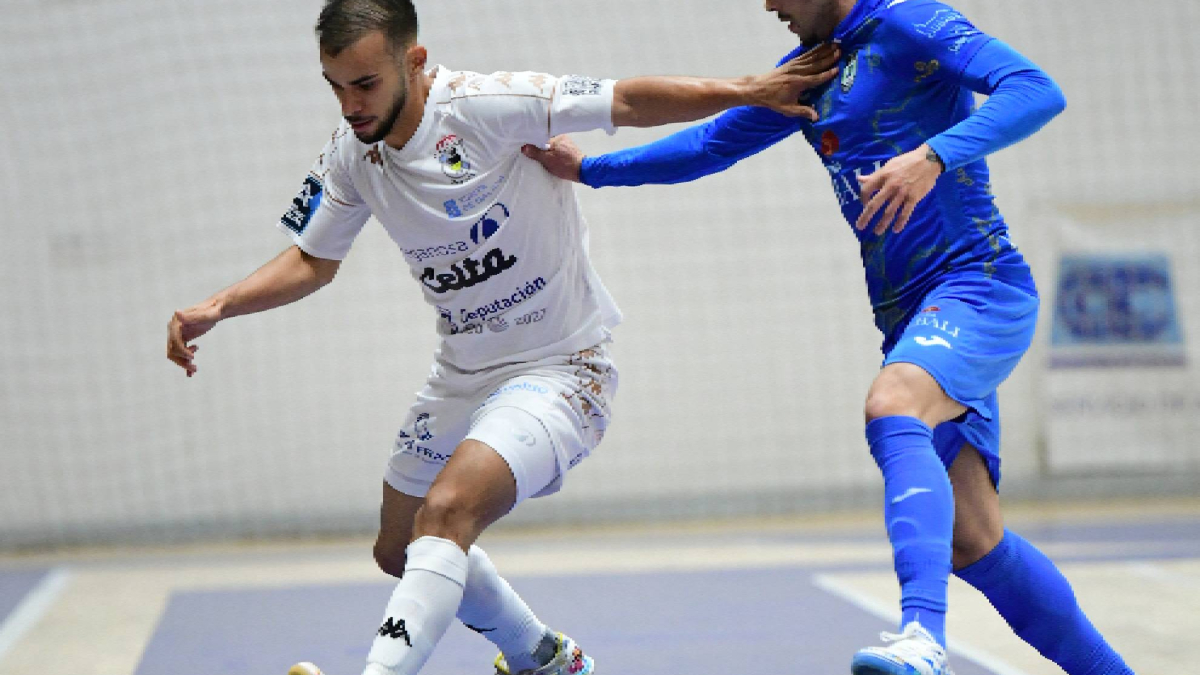 O Parrulo Ferrol y Viña Albali Valdepeñas firman el primer 0-0