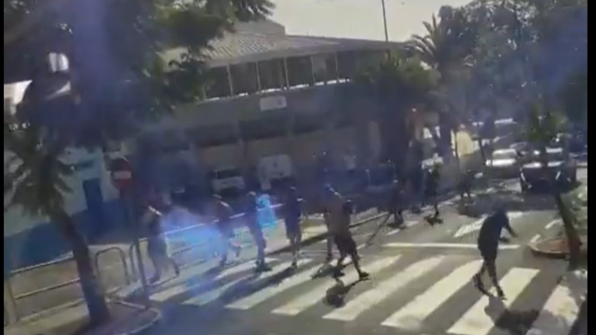 Caos en Tenerife: el Sporting de Hortaleza, a pedradas y plantado sin saltar al campo