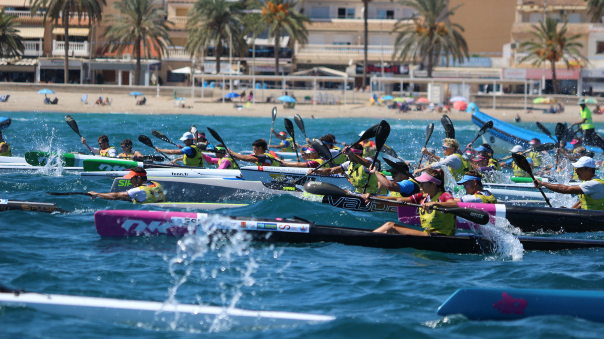 El Mundial de Kayak de Mar de Villajoyosa fija un récord de participación