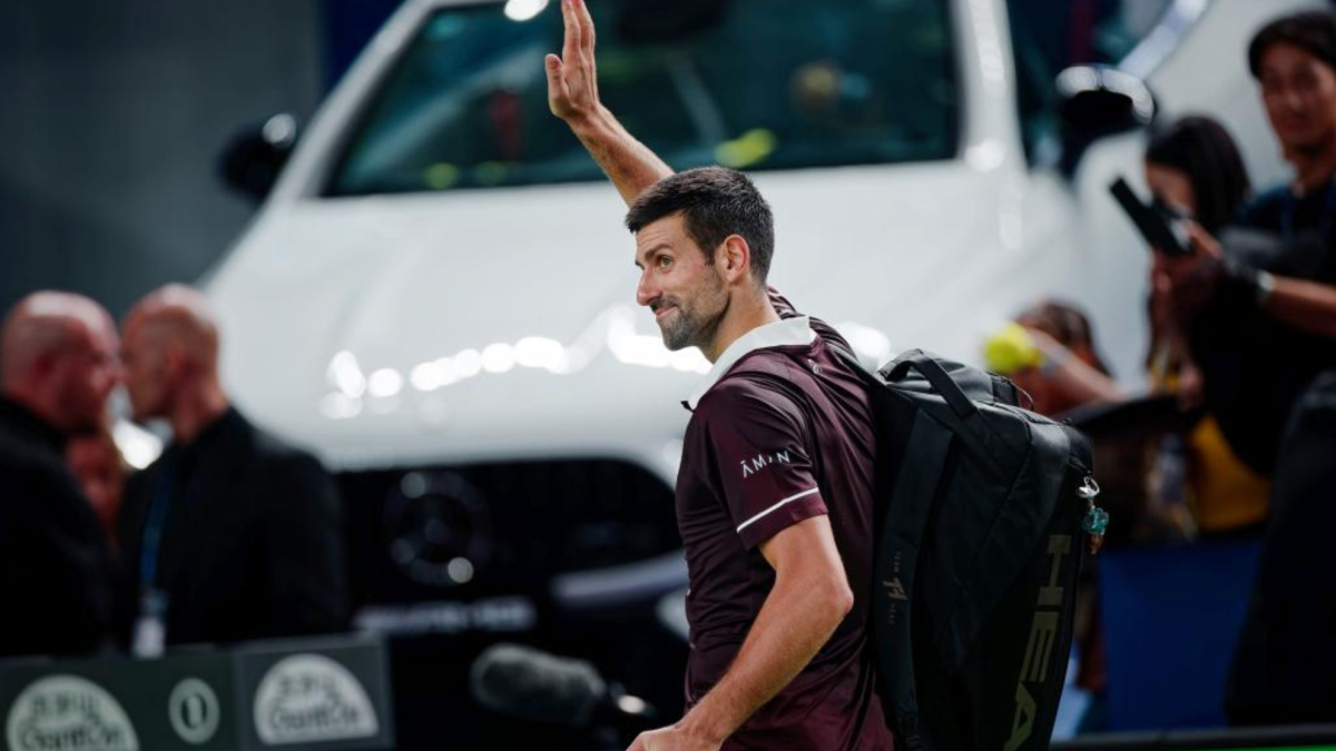 Djokovic loses to Hurkacz in Shanghai after setting Masters 1000 appearance record