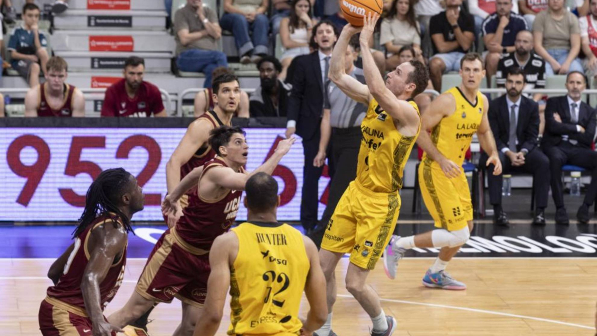 Clínic de Marcelinho Huertas para aupar a La Laguna en Murcia