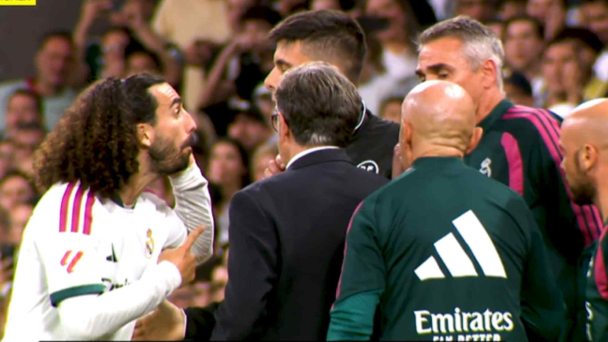 Cucurella protests Vinicius red card during Real Madrid-Villarreal match