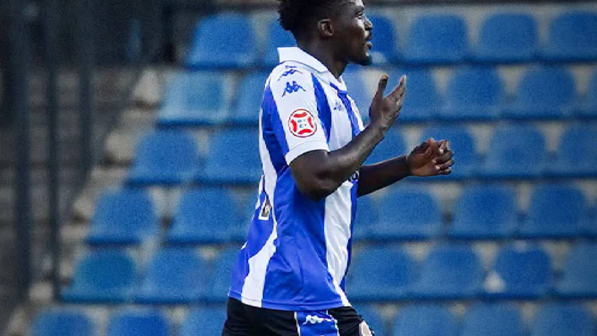 Un golazo de Obeng mete al Hércules en la zona noble