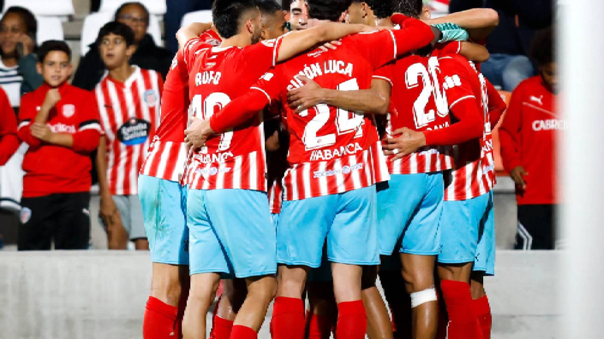 El Lugo alcanza el liderato en solitario