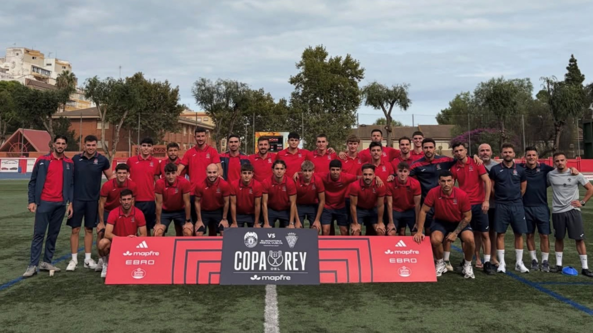 El fútbol más cruel: el Tavernes destituye a su técnico una semana antes de jugar contra el Valencia