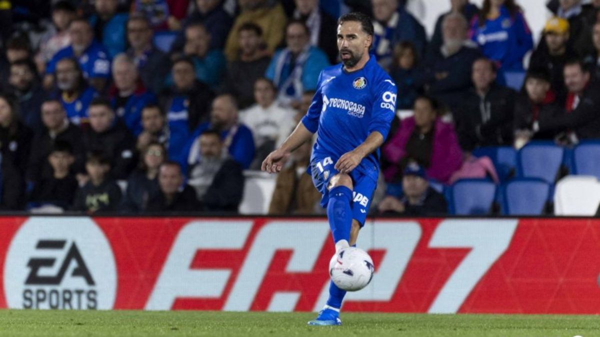 Carvajal juega 149 días después: titular, una amarilla y pidió el cambio por calambres