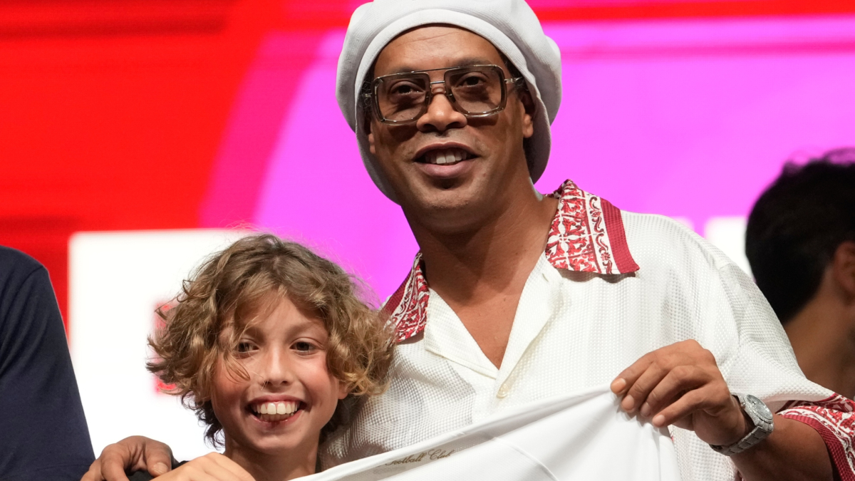 El regreso de Ronaldinho es real… y tiene fecha