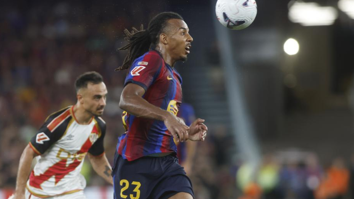 Koundé, ausente en la previa del Clásico