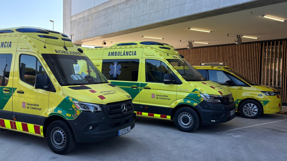  Accidente fatal entre un bus y un coche en Barcelona: 41 heridos, 20 de ellos graves 