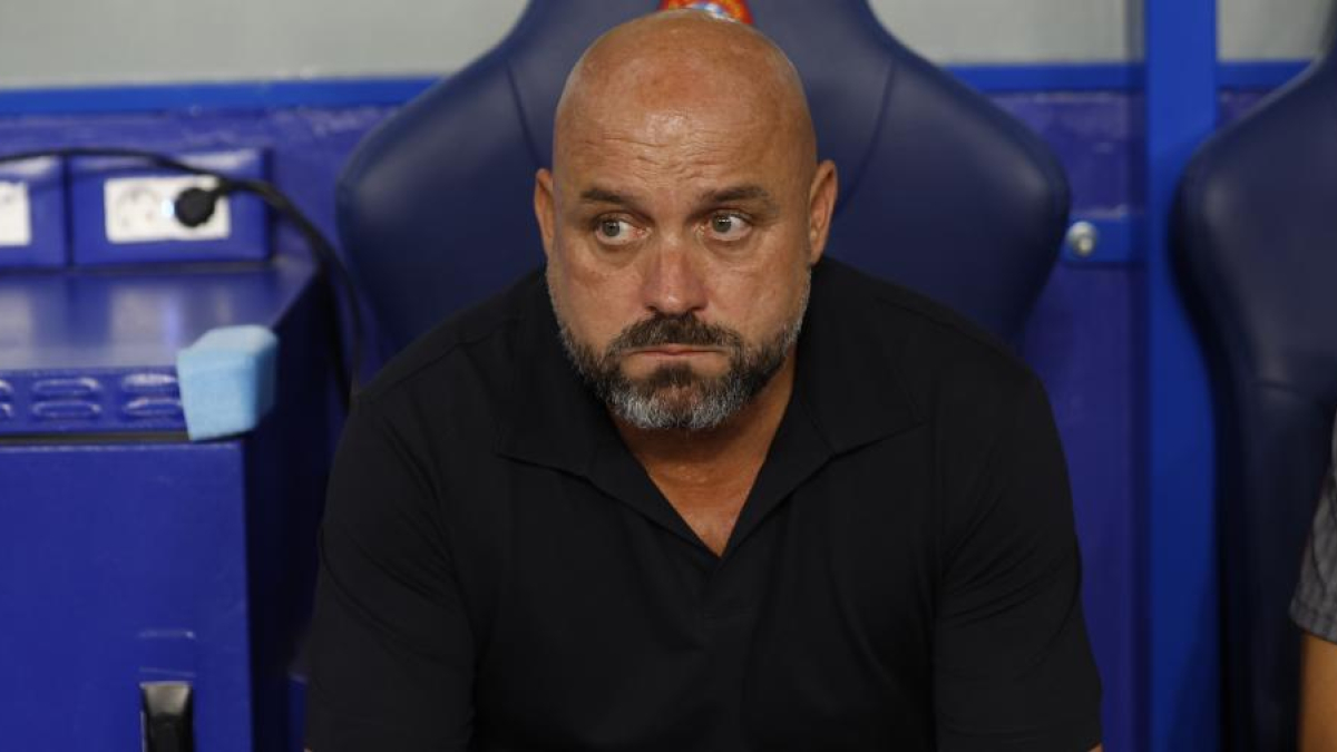 Manolo González, despedido