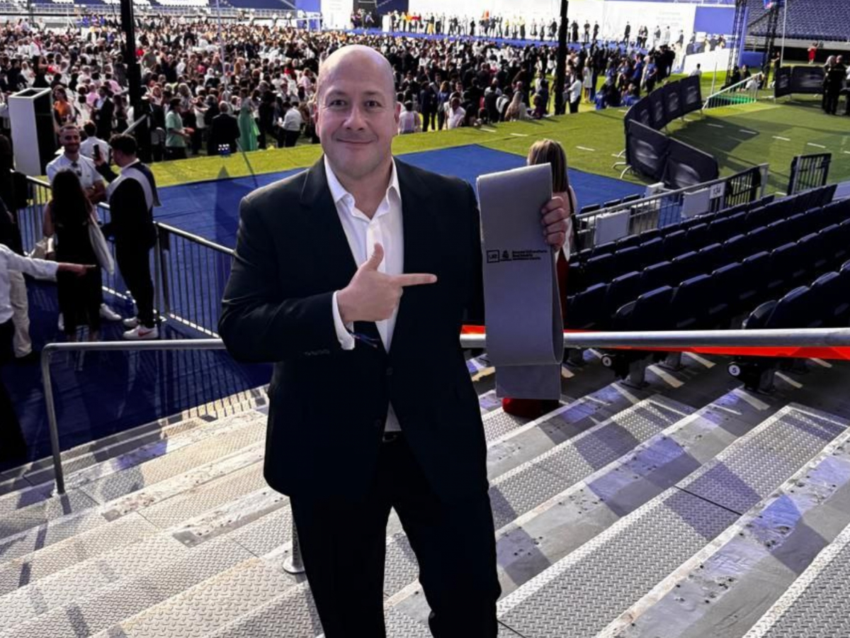 Enrique Alfaro, exgobernador de Jalisco, se suma al cuerpo técnico del Valladolid