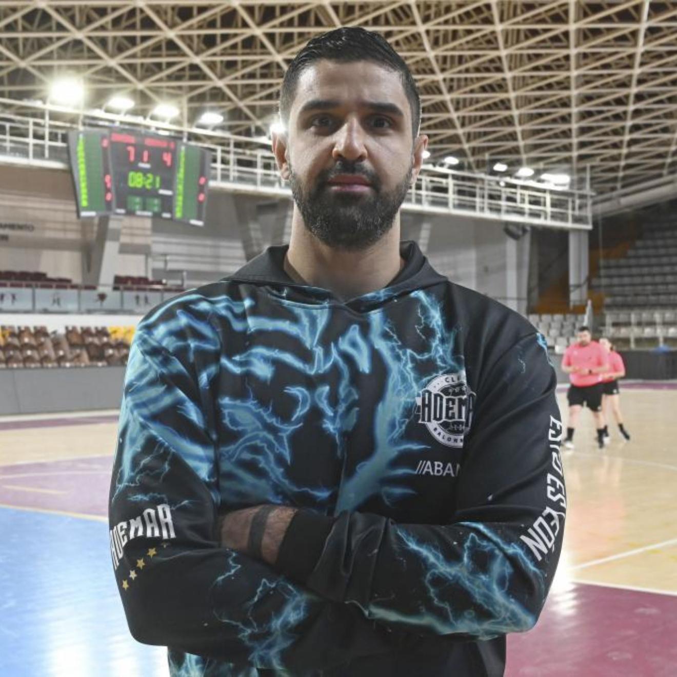 Saeid Barkhordari,en la pista de Ademar.
